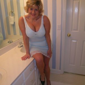 Cherche un mec sympa pour s’amuser Mélina - rencontre-Cougar-Douai