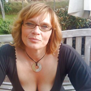 Le temps file, mais l’envie demeure. Lydia - rencontre-Cougar-Toulon