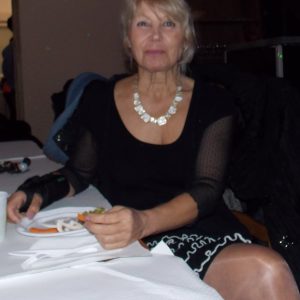 Un vendredi soir sans rien de prévu Evelyne - rencontre-Cougar-Toulouse