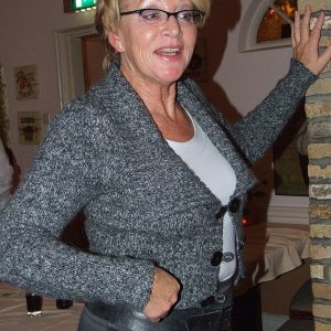 Léa 63 ans, un peu de fun Léa - rencontre-MILF-Versailles