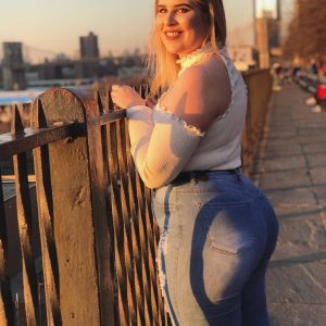Célia - rencontre-Milf-Istres
