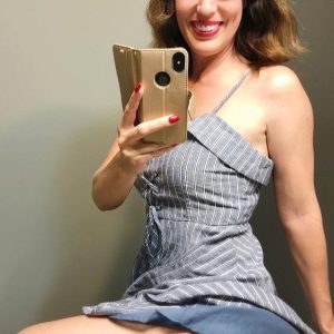 Nudité et barbecue, tu viens ? Camille - rencontre-Milf-Tarbes